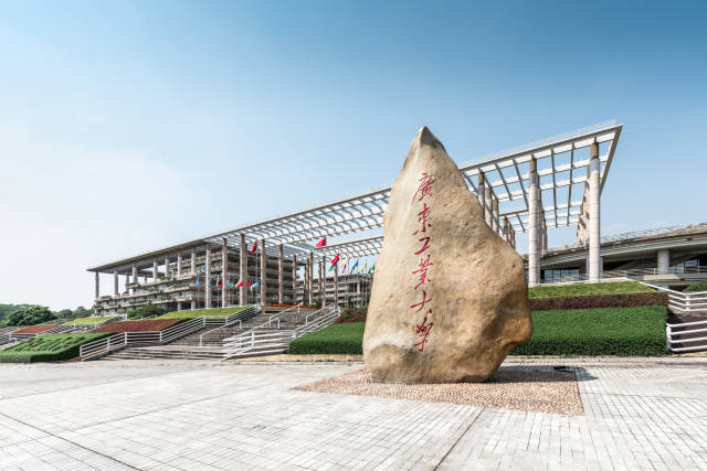 华体会·官方版网站登录入口校园。