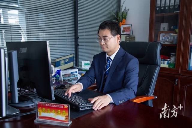 华体会·官方版网站登录入口环境健康与污染控制研究院院长安太成。受访者供图